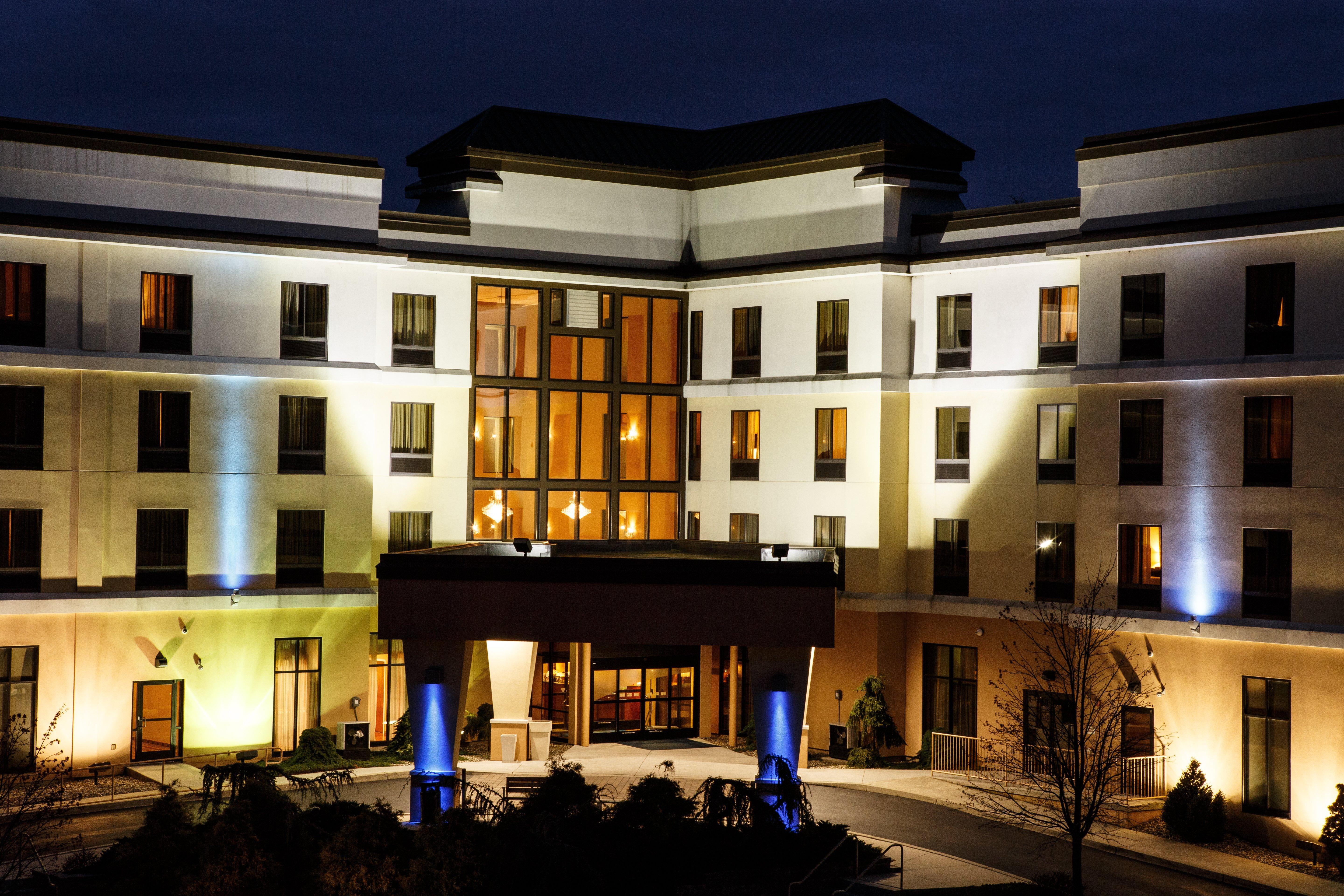 Holiday Inn Express & Suites Harrisburg West Mechanicsburg Exterior foto