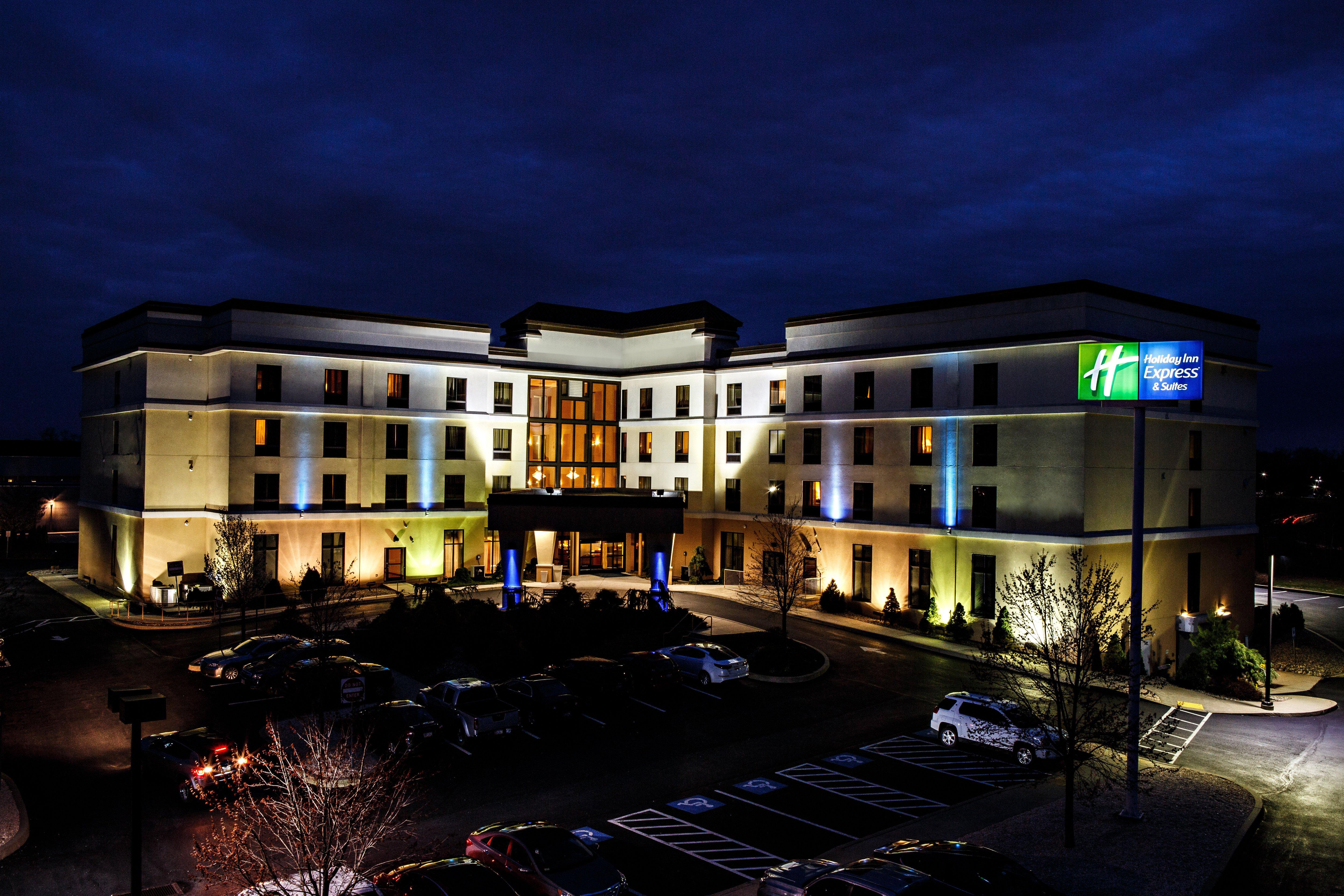 Holiday Inn Express & Suites Harrisburg West Mechanicsburg Exterior foto