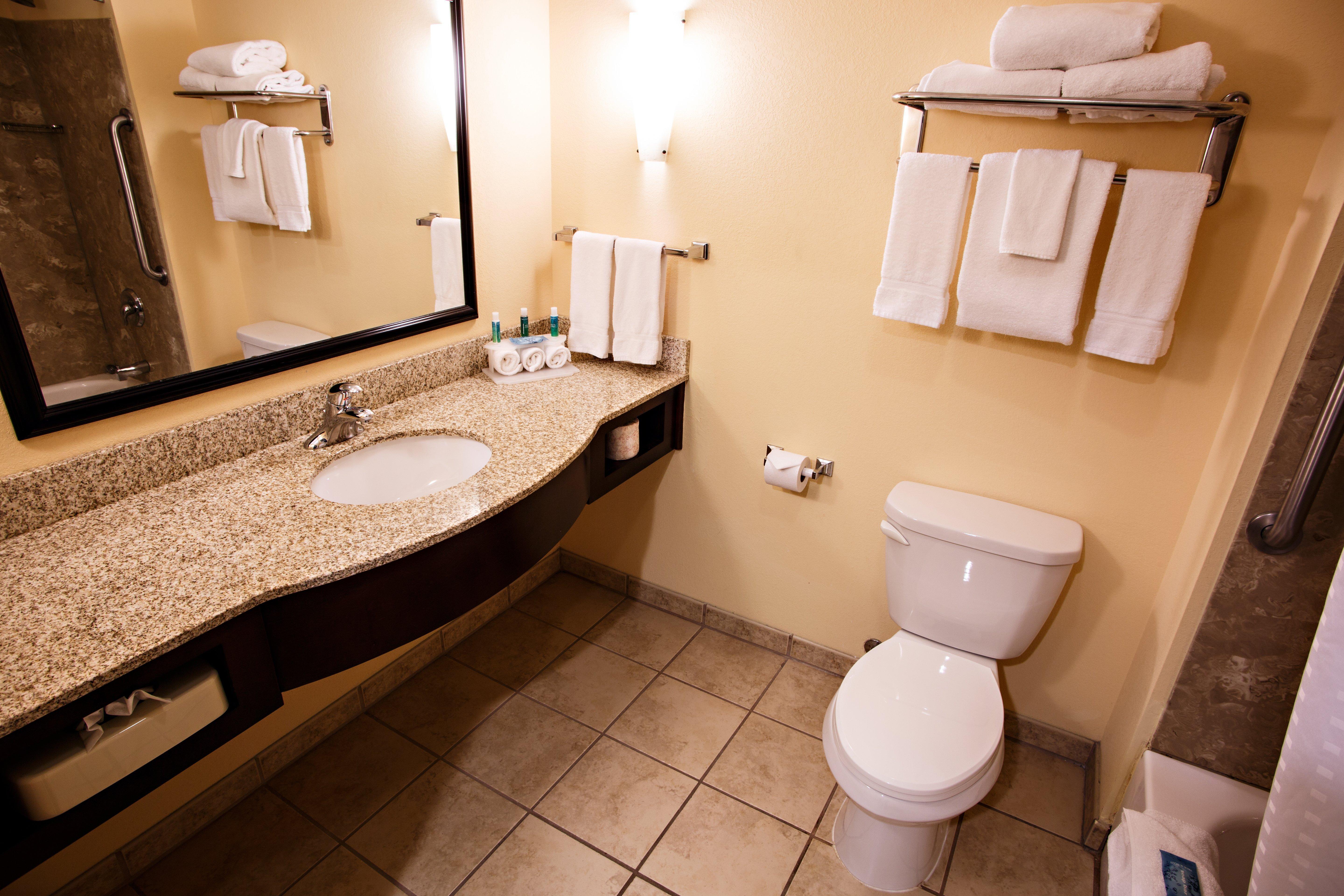 Holiday Inn Express & Suites Harrisburg West Mechanicsburg Exterior foto