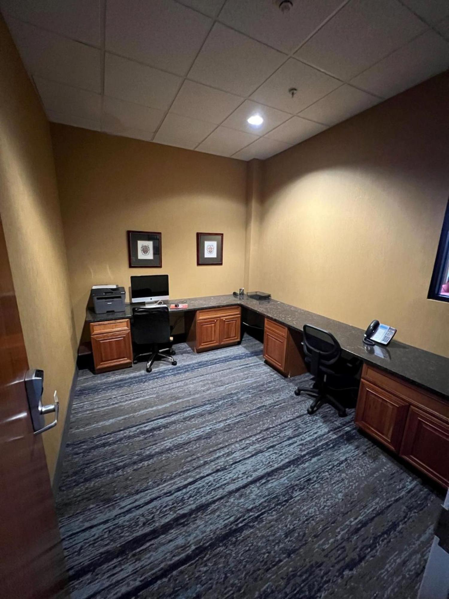 Holiday Inn Express & Suites Harrisburg West Mechanicsburg Exterior foto