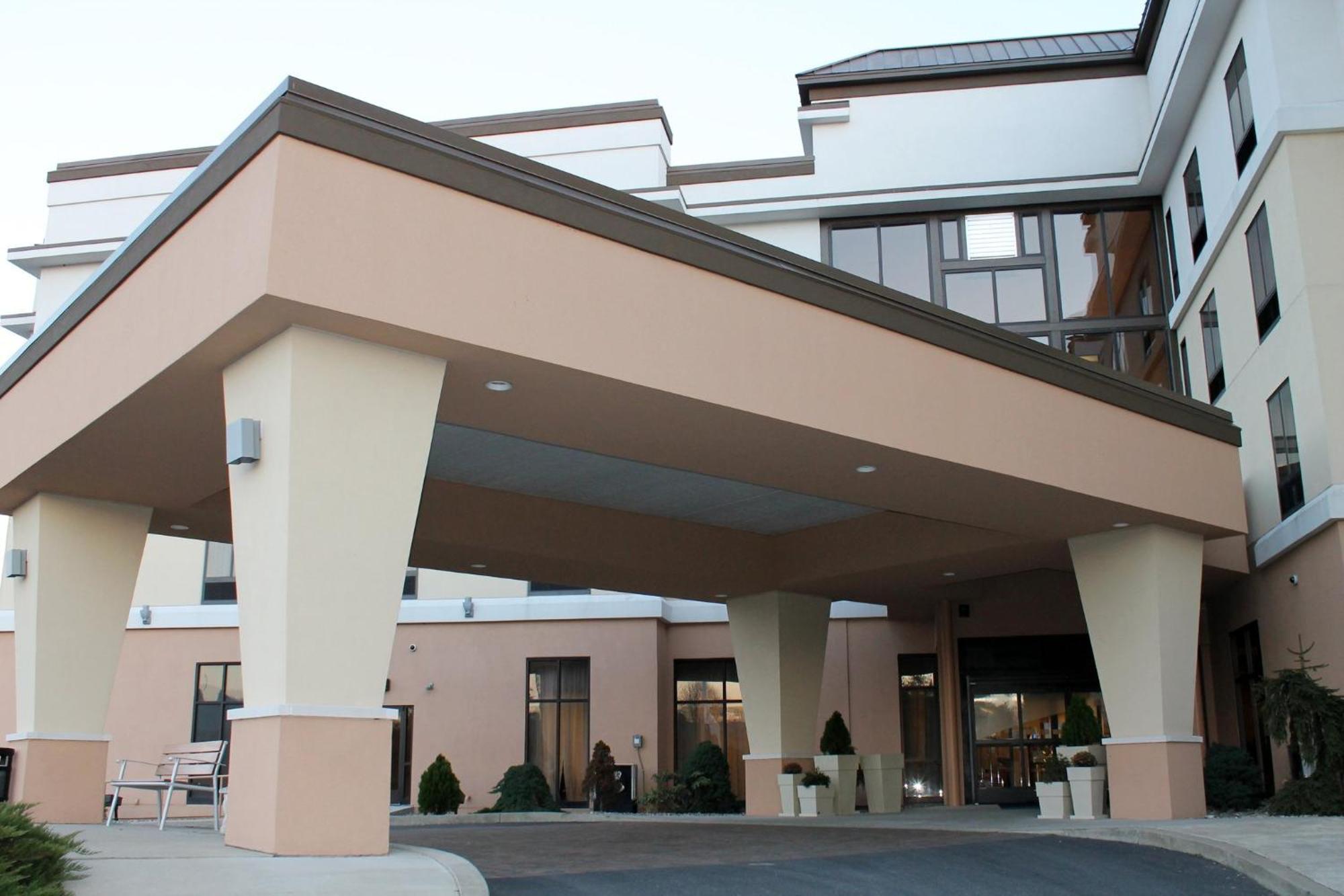 Holiday Inn Express & Suites Harrisburg West Mechanicsburg Exterior foto