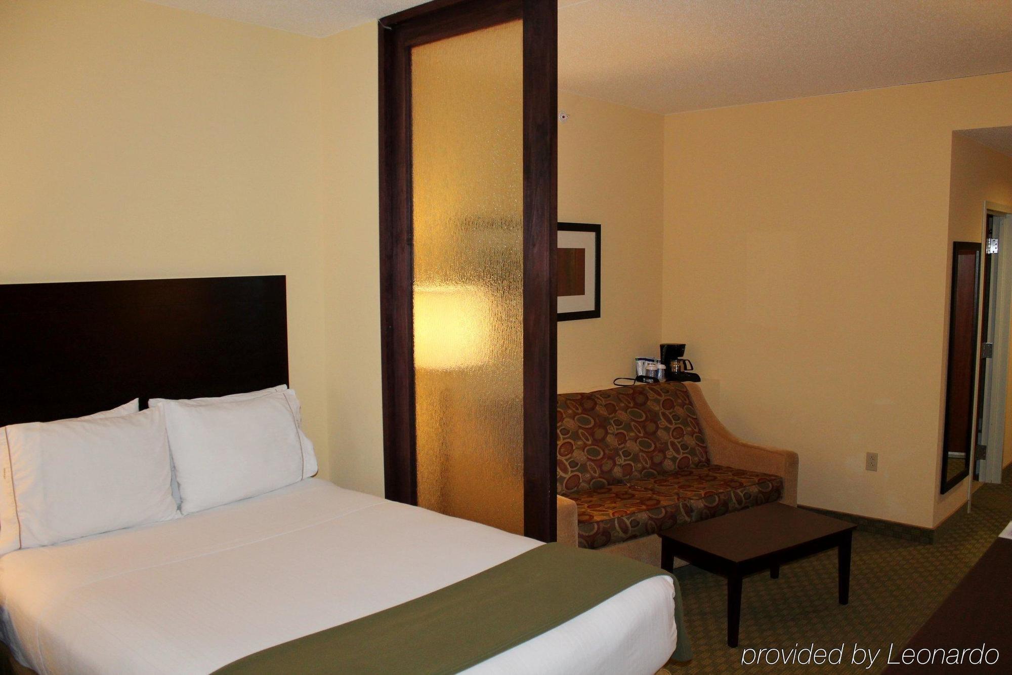 Holiday Inn Express & Suites Harrisburg West Mechanicsburg Exterior foto
