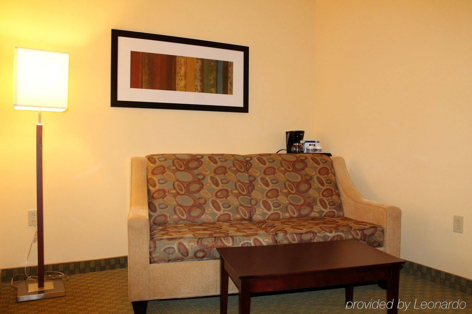 Holiday Inn Express & Suites Harrisburg West Mechanicsburg Exterior foto