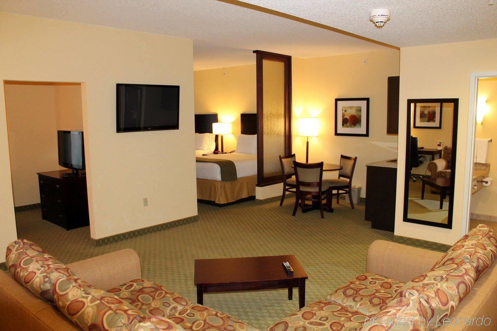 Holiday Inn Express & Suites Harrisburg West Mechanicsburg Exterior foto